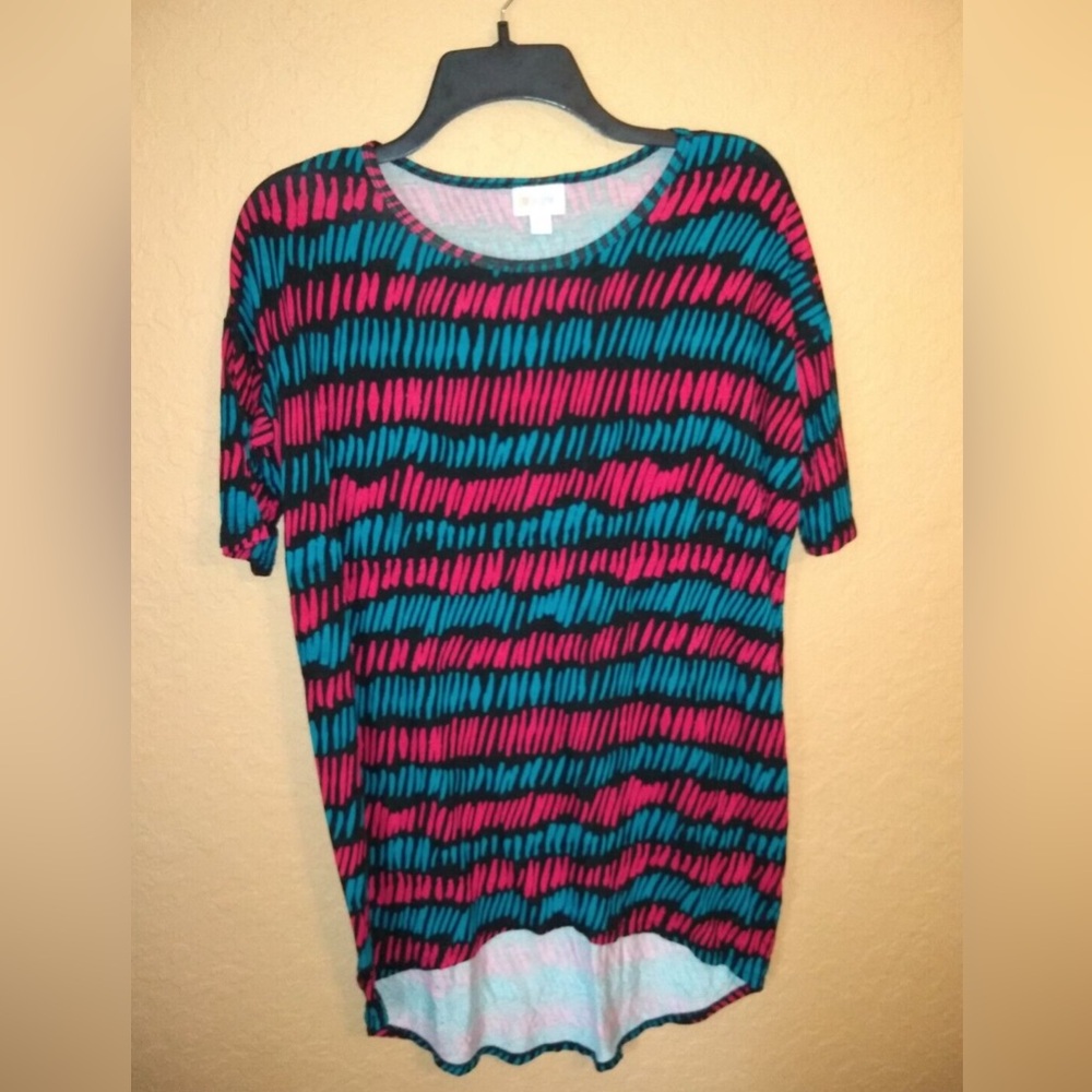 💚 3/$15 Colorful Striped Short Sleeve Top C - Picture 2 of 3